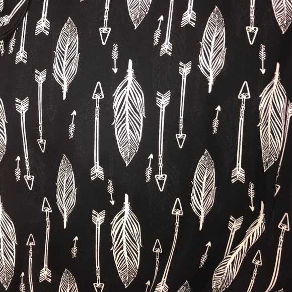 Off The Shoulder Flowy Top - Picture 2 of 3